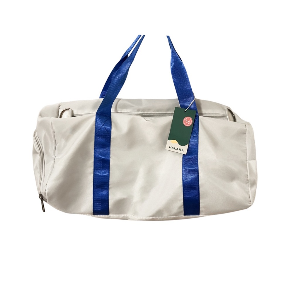 🍓3 for 45- NWT Halara Duffle Bag